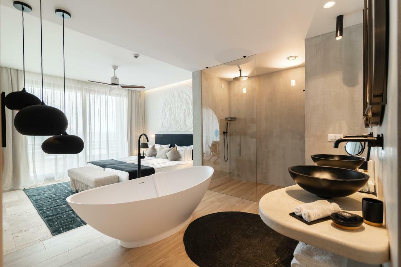 Apartament z 1 sypialnią, widokiem na morze i bezpłatnym wstępem do parku wodnego AquaHouse Thermal & Beach